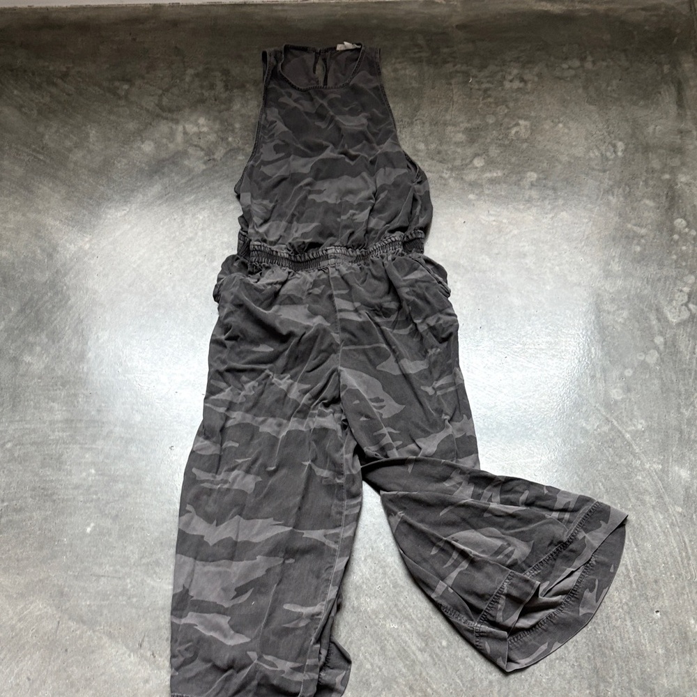 SPLENDID Women’s Black Camo Wide-Leg Jumpsuit